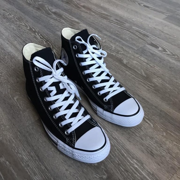 👟💥NWOT ALL STAR CONVERSE 😃 - Picture 6 of 8